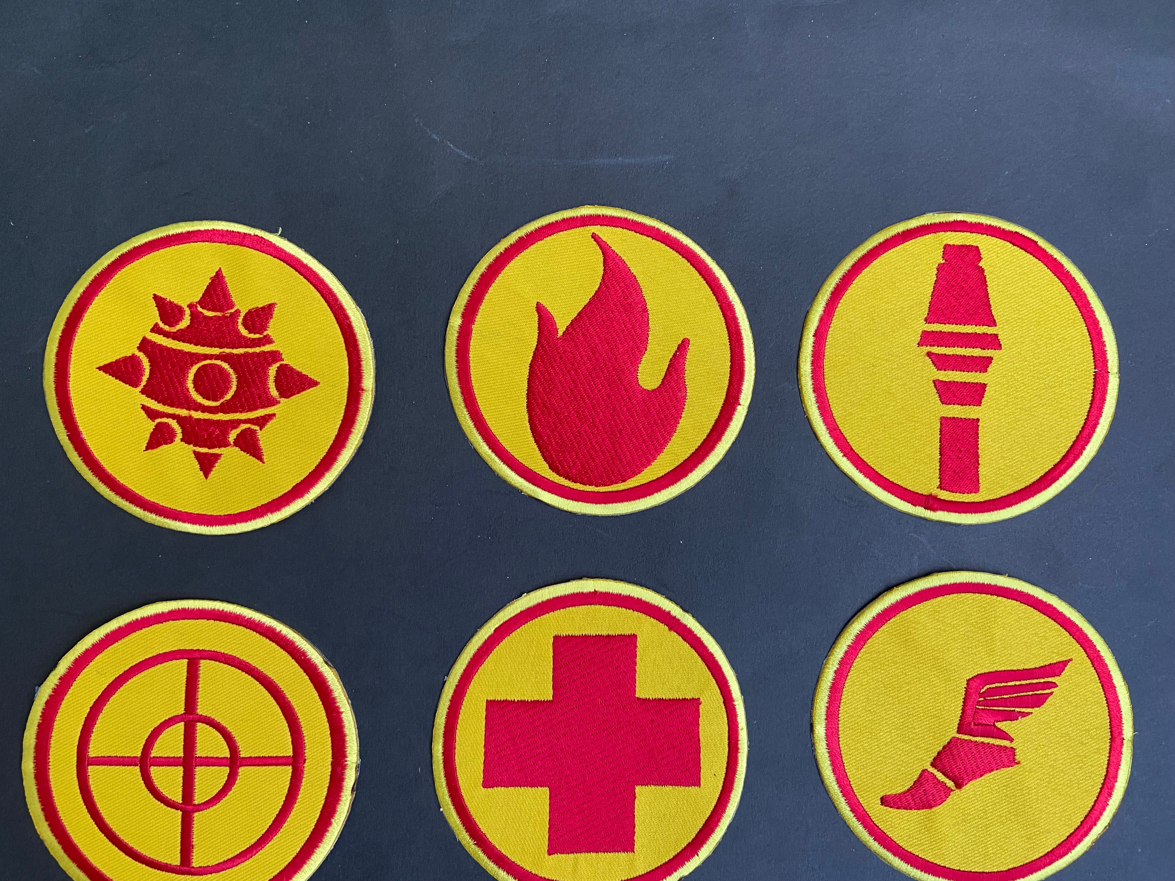Team Fortress 2 RED Uniform Set Patches Embroidery Iron On Sew Badge DIY Prop Costume TF2 Pyro Soldier Spy Scout Medic Engineer Heavy Sniper