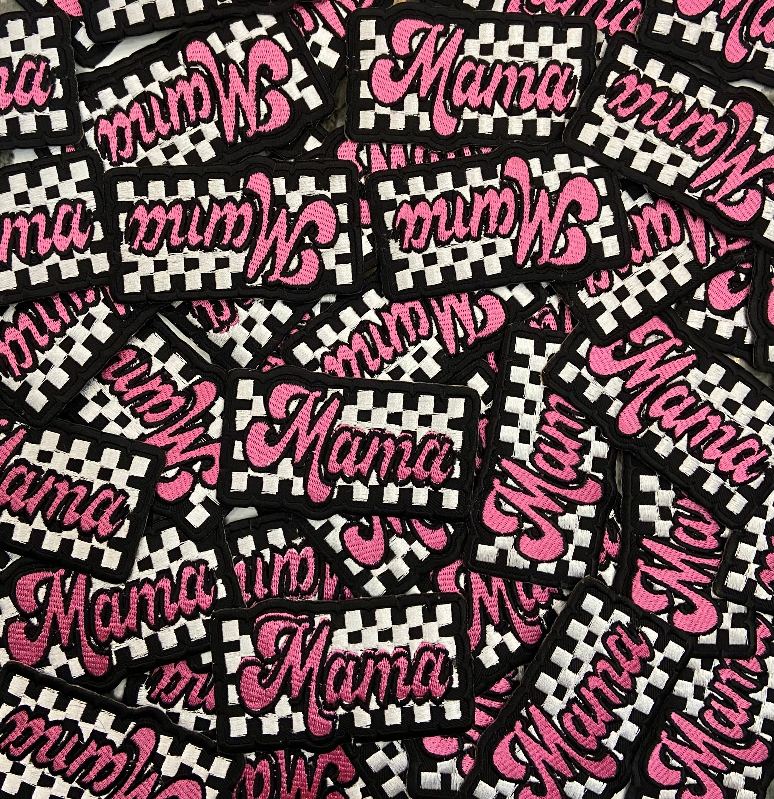 Retro Pink "Mama" Checkered Embroidered Patch – Trendy Trucker Hat Applique