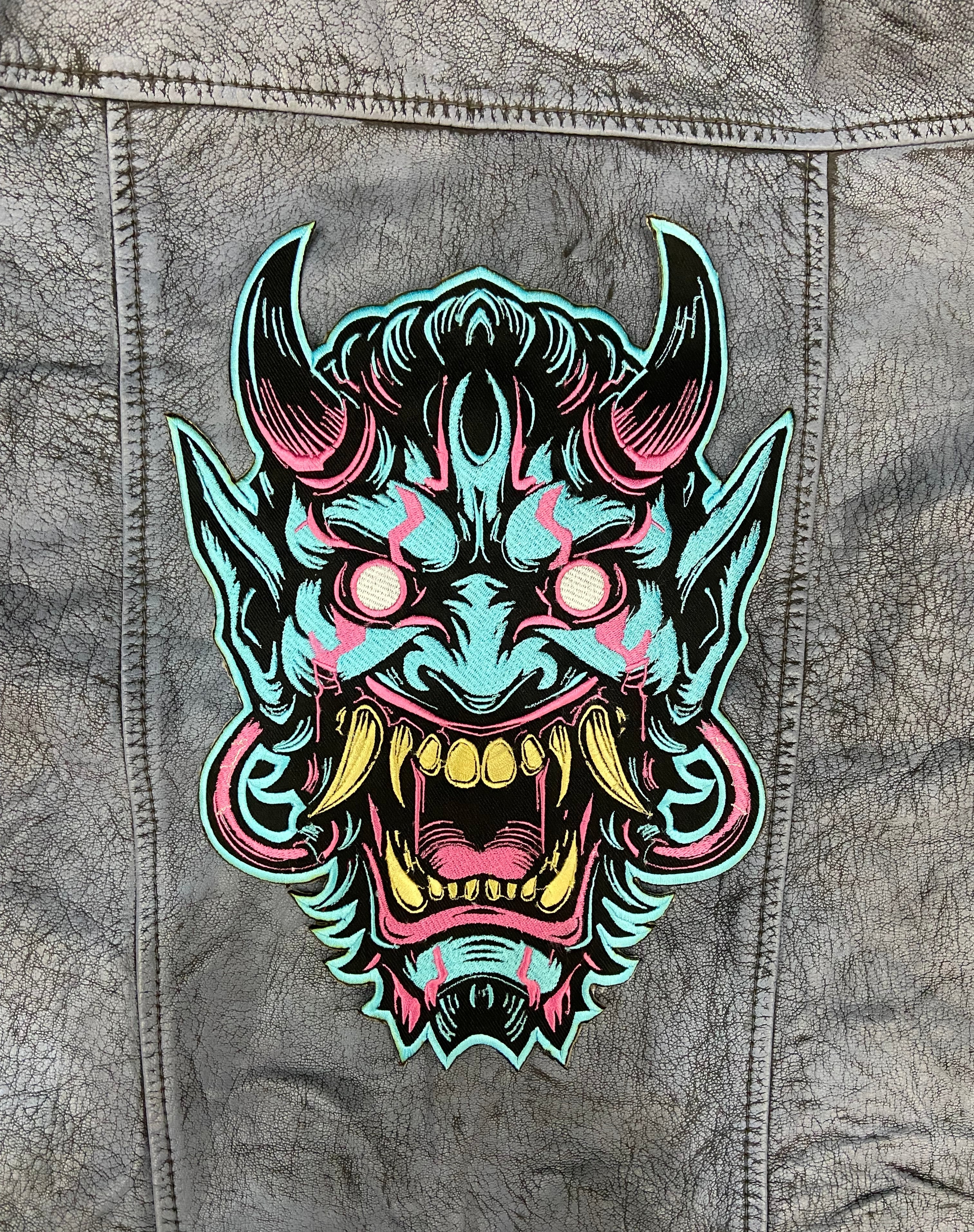 Oni Mask Embroidered Iron-On Patch | Japanese Demon Hannya Mask Tattoo Style | Yokai / Streetwear / Back Patch for Jacket | Cosplay Accesory