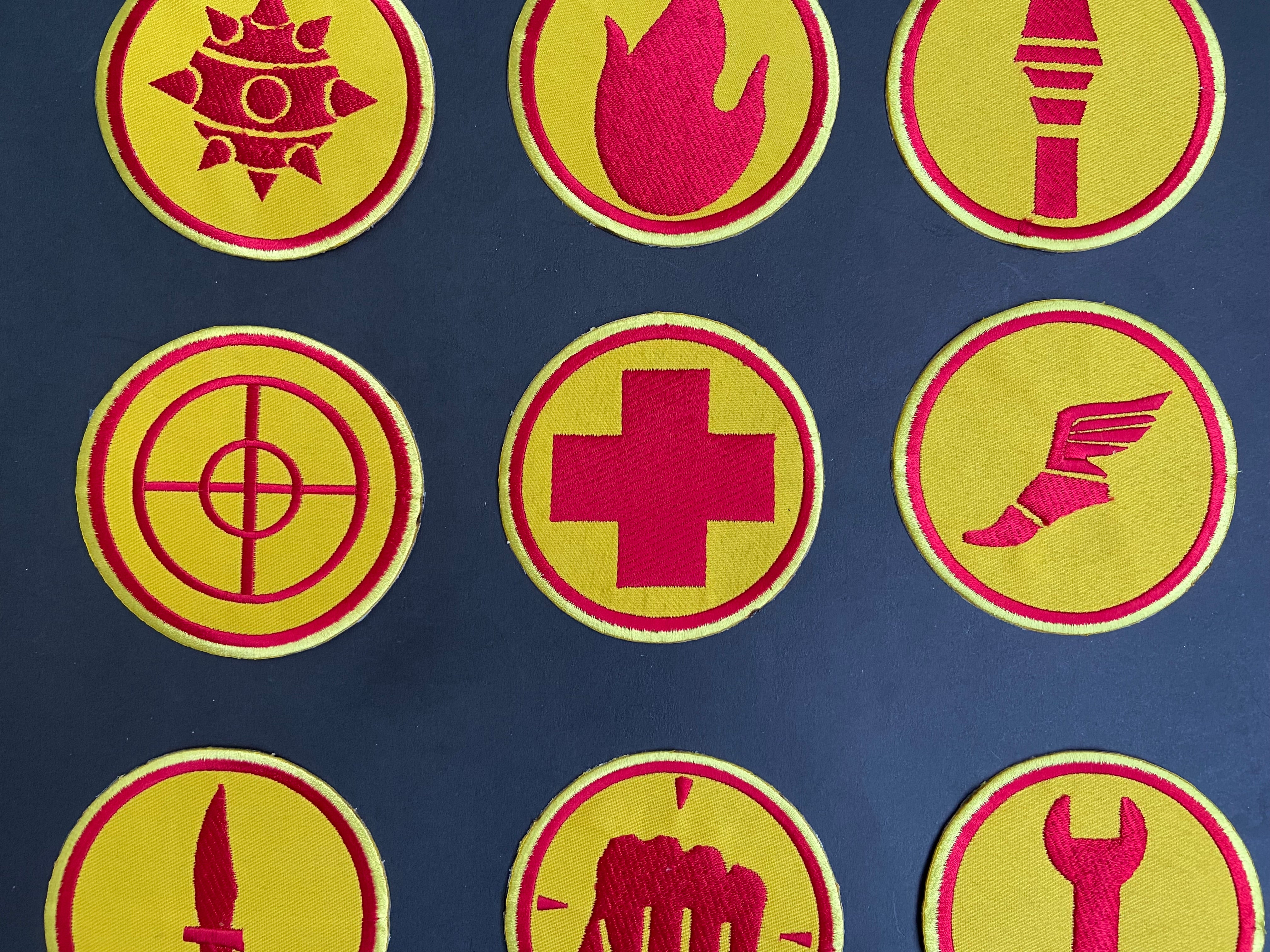 Team Fortress 2 RED Uniform Set Patches Embroidery Iron On Sew Badge DIY Prop Costume TF2 Pyro Soldier Spy Scout Medic Engineer Heavy Sniper