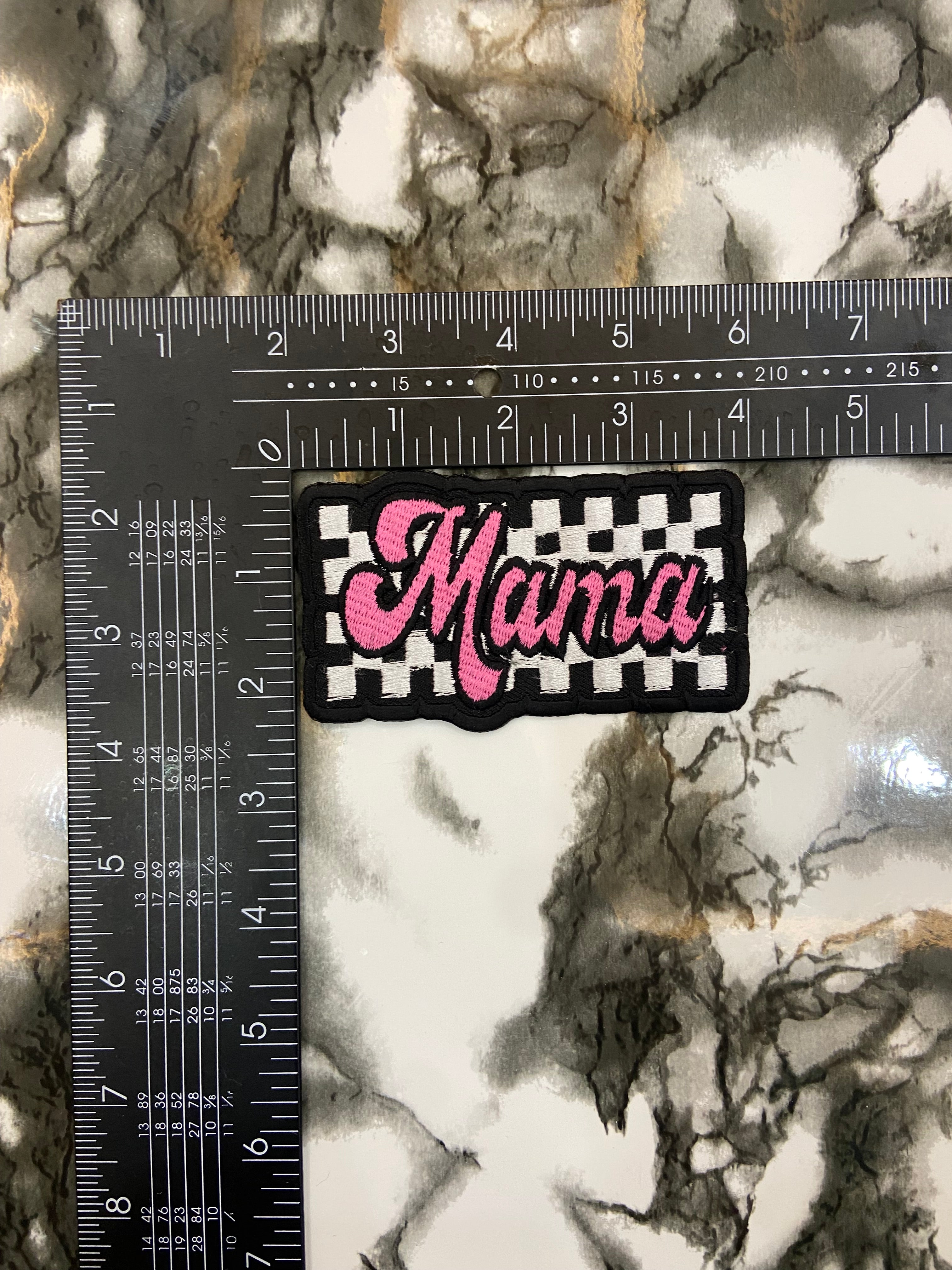 Retro Pink "Mama" Checkered Embroidered Patch – Trendy Trucker Hat Applique