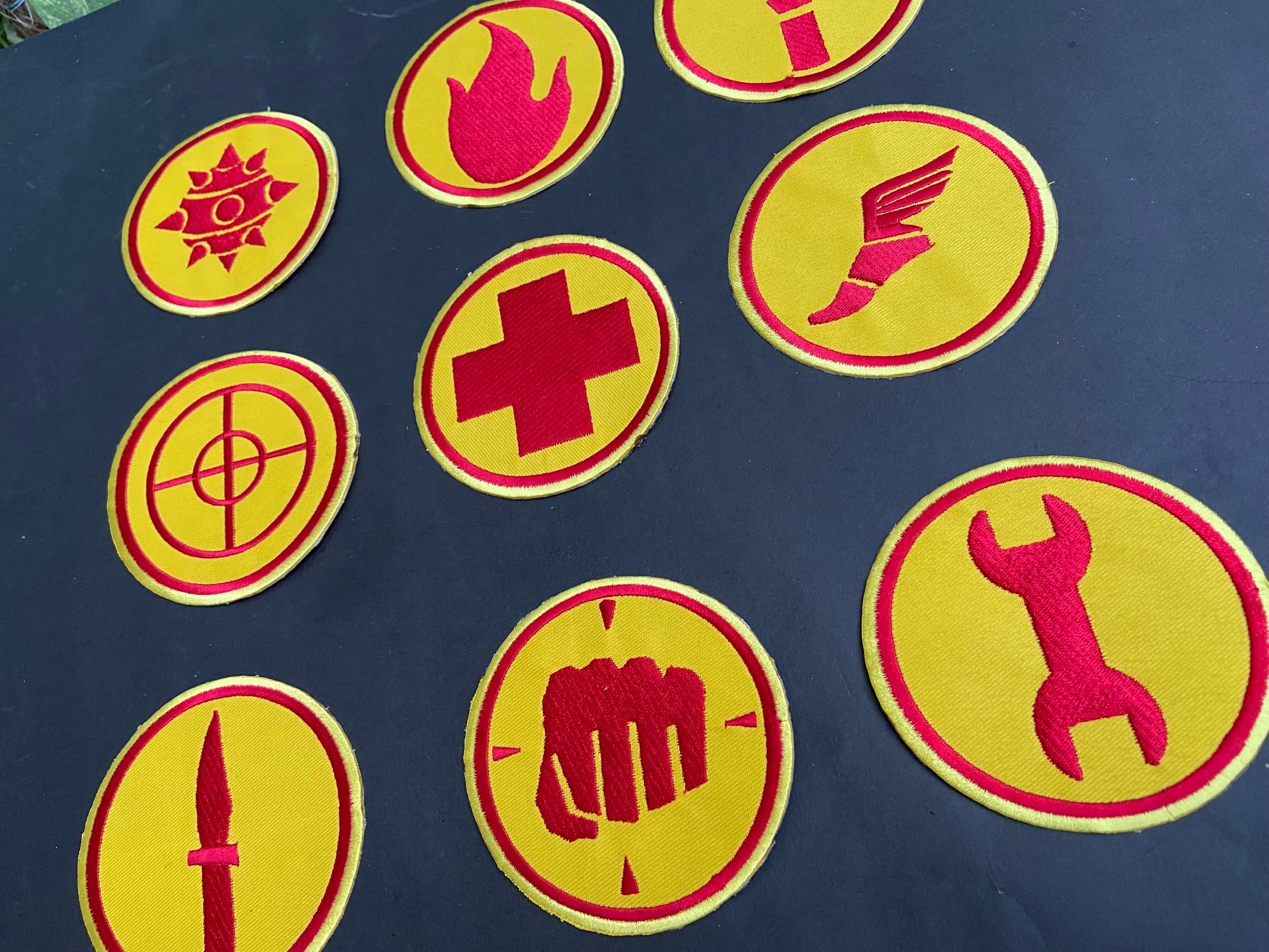 Team Fortress 2 RED Uniform Set Patches Embroidery Iron On Sew Badge DIY Prop Costume TF2 Pyro Soldier Spy Scout Medic Engineer Heavy Sniper