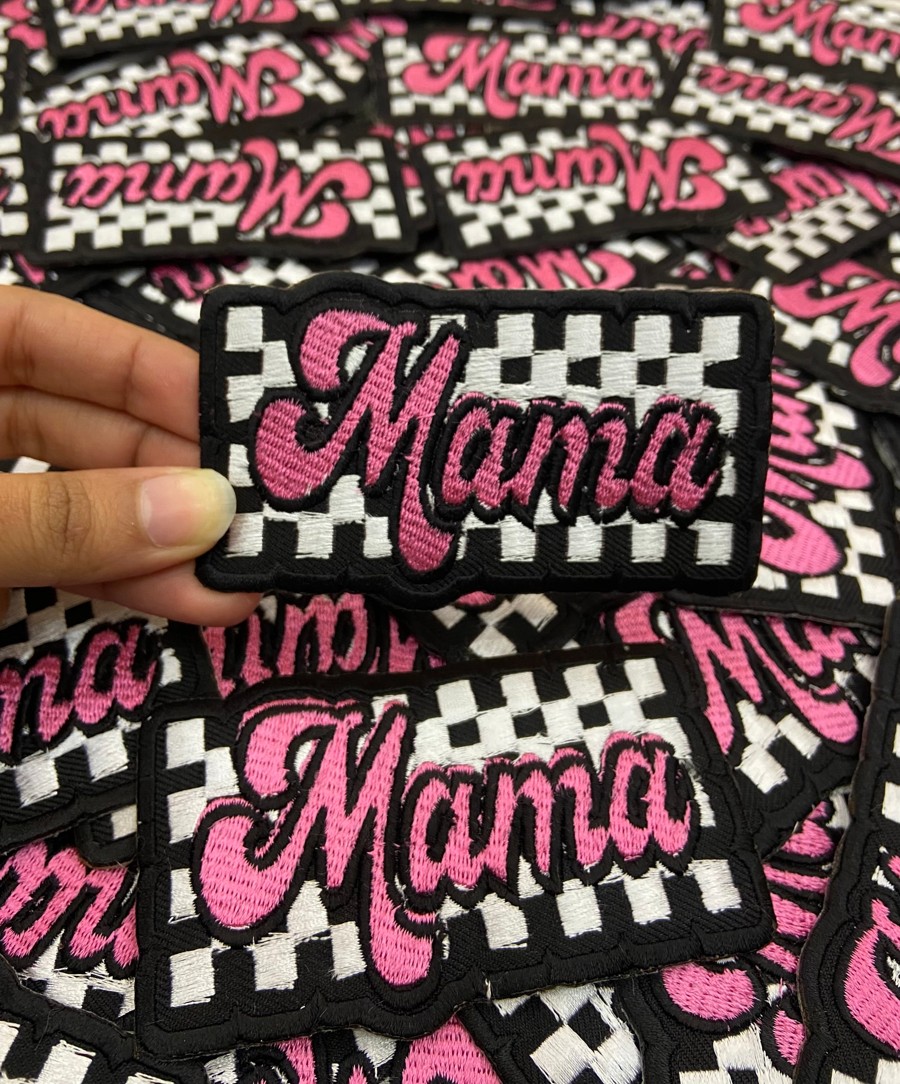 Retro Pink "Mama" Checkered Embroidered Patch – Trendy Trucker Hat Applique